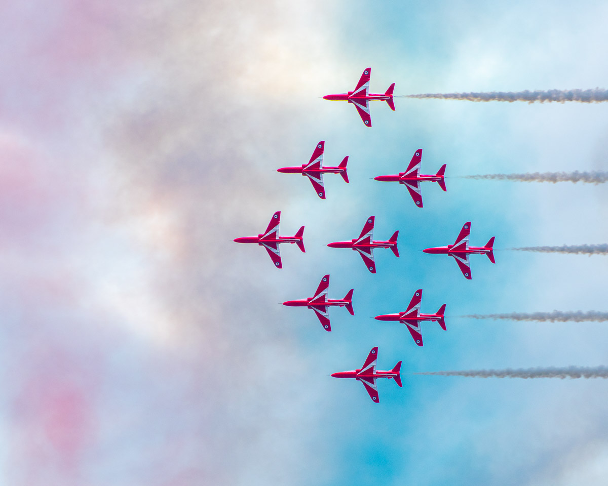 red-arrows-blackpool-air-show-diamond-nine
